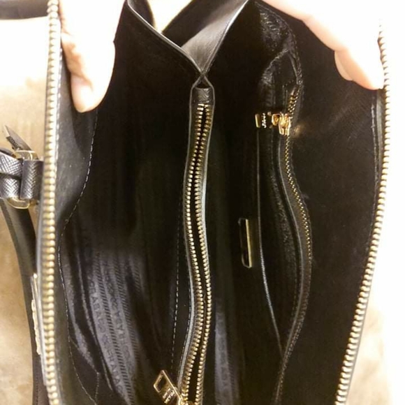 Prada Saffiano Lux Nero - Picture 9 of 10